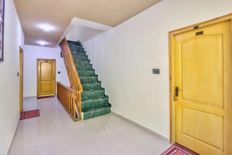 Ayushman Hotels Manāli エクステリア 写真